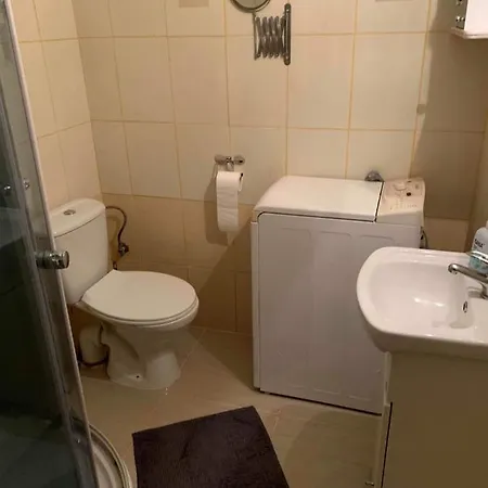 Cozy Studio Apartment